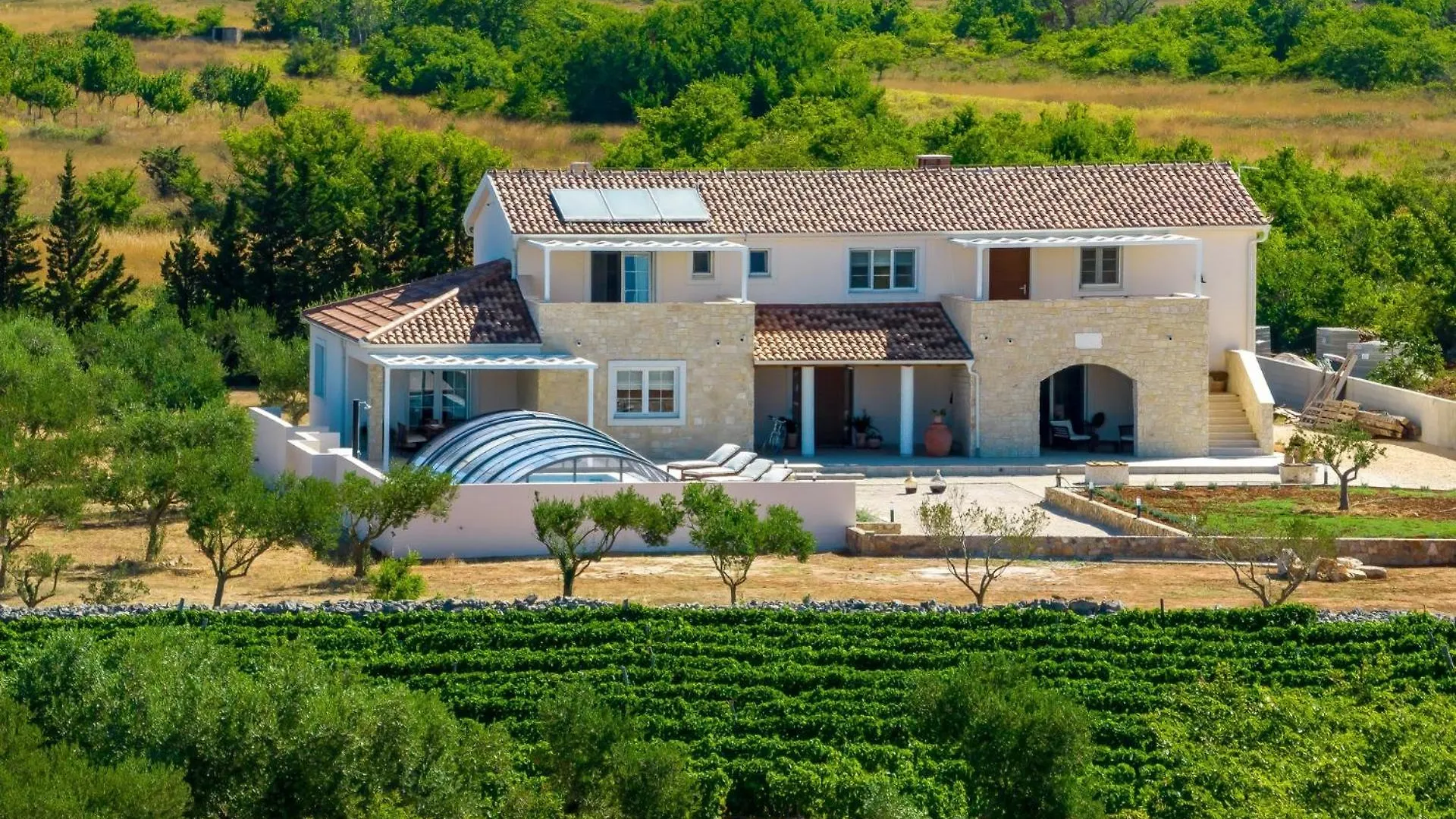 Villa Andamalu With Heated Pool زاتون